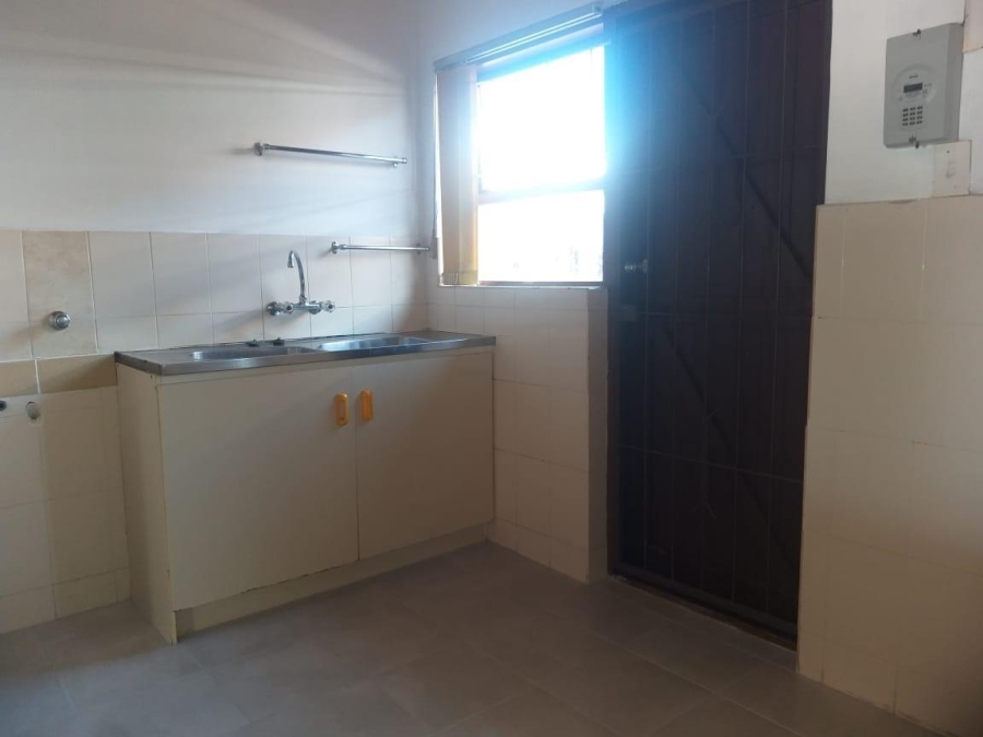 To Let 3 Bedroom Property for Rent in Heiderand Western Cape